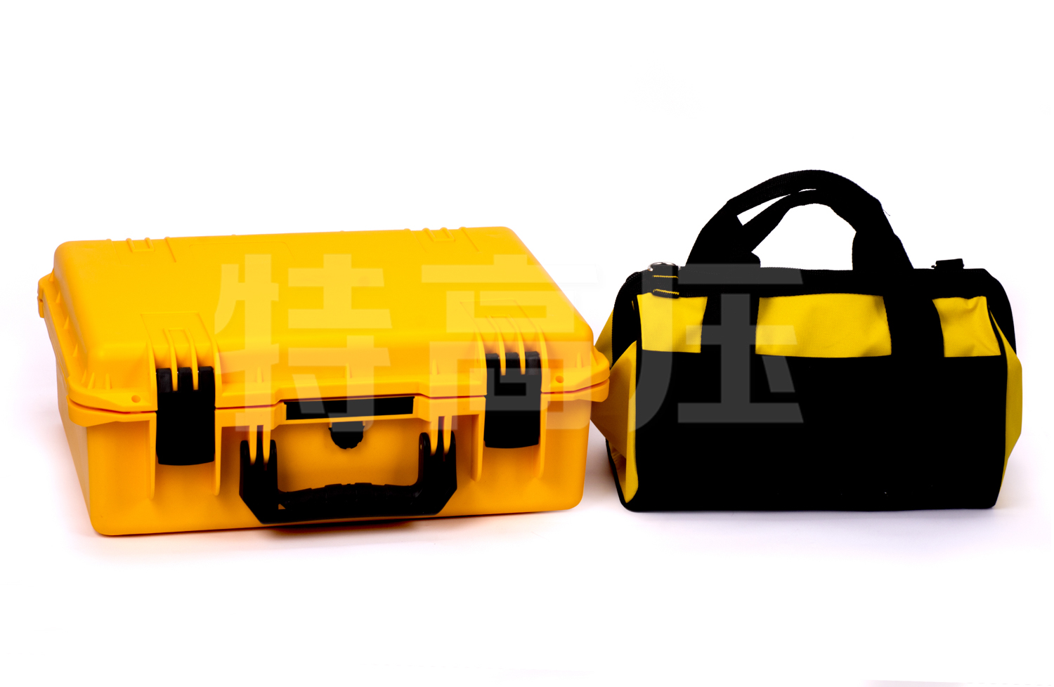 UHV-740 電容式電壓互感器現(xiàn)場校驗(yàn)儀