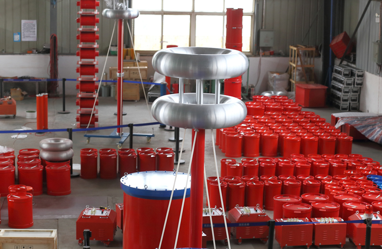 UHV-135kVA/108kV 串聯(lián)諧振方案(圖15) UHV-135kVA/108kV 串聯(lián)諧振方案(圖15)